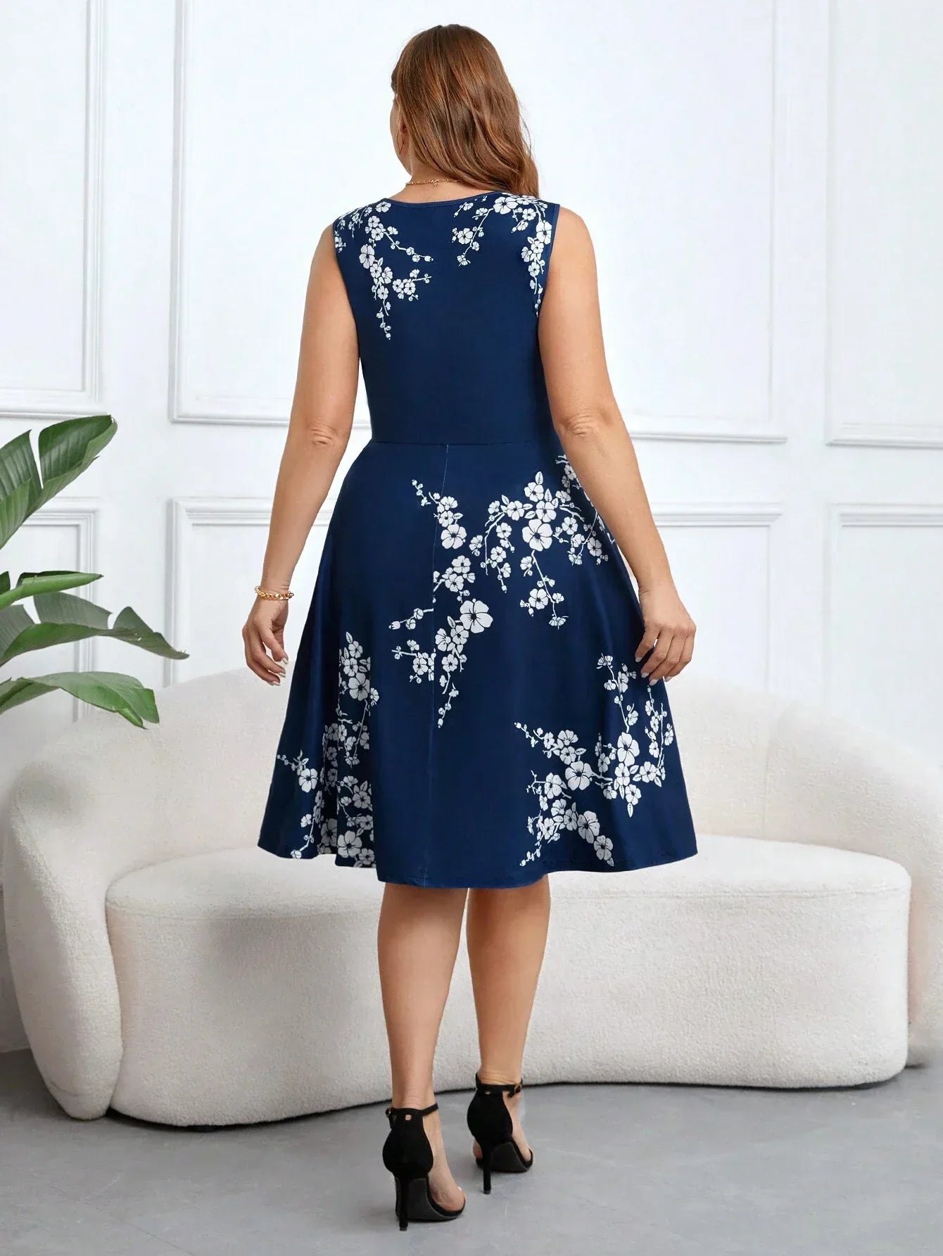 Tabitha | Elegant Floral Wrap Dress for All Occasions - Image 2
