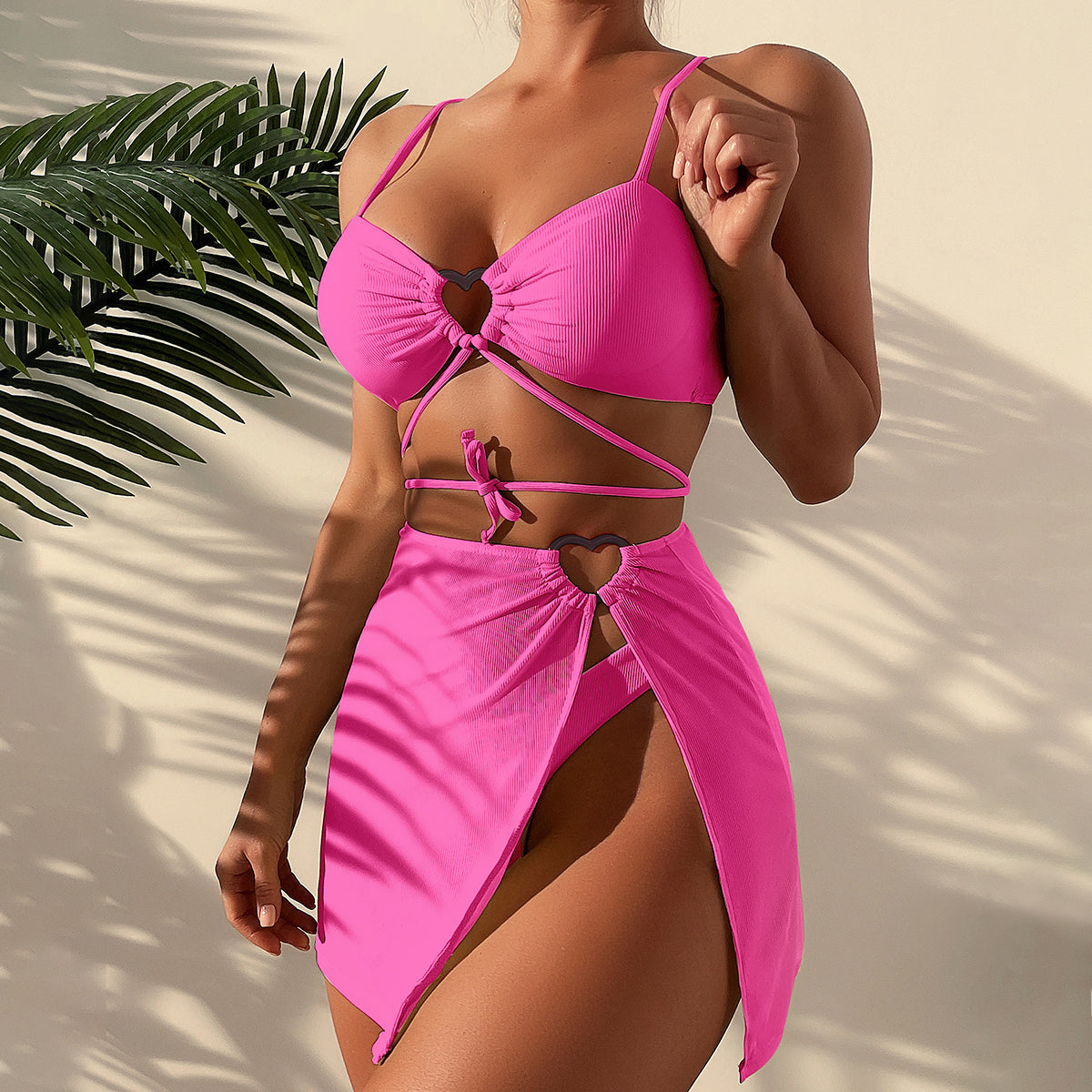 Donna | Stylish Women's Bikini Set for Trendy Beach Look - Image 2