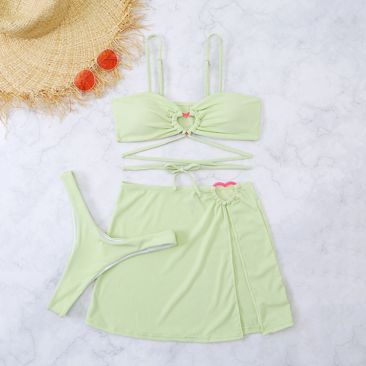 Donna | Stylish Women's Bikini Set for Trendy Beach Look - Image 4