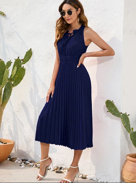 Sheryl | Elegant pleated halter dress for festive occasions - Image 7