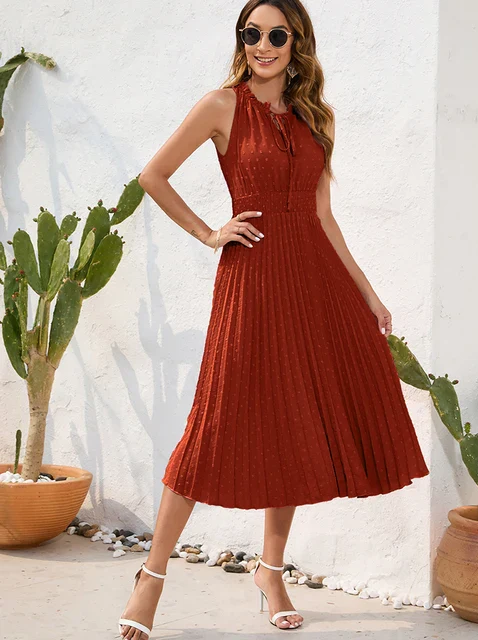 Sheryl | Elegant pleated halter dress for festive occasions - Image 5