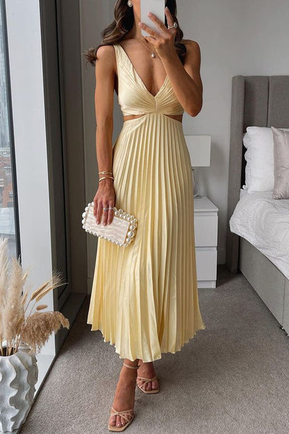 Sanne | Elegant Pleated Satin Midi Dress